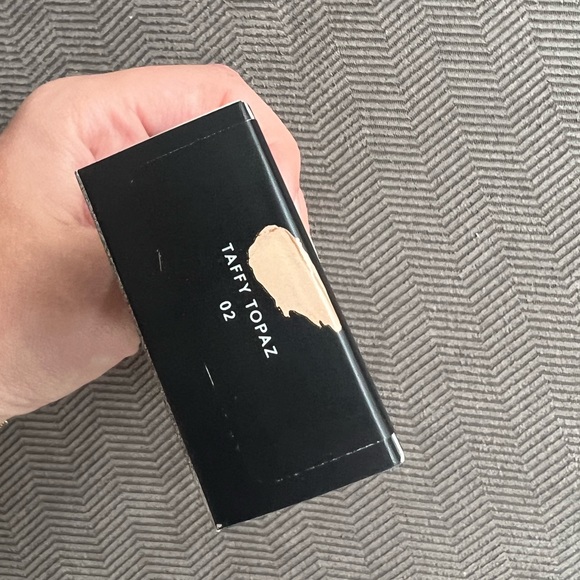 NWT Fenty Beauty Eaze Drop'lit All-Over Glow Enhancer - Picture 2 of 3